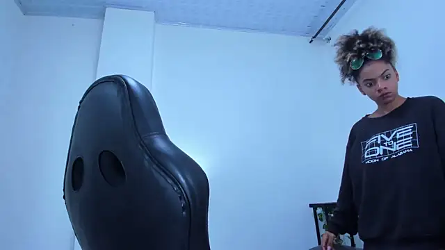 Snapshot of stacie__rouse chatting on 02-09-25, 07:05 stacie rouse online show from 02-09-25, 07:05