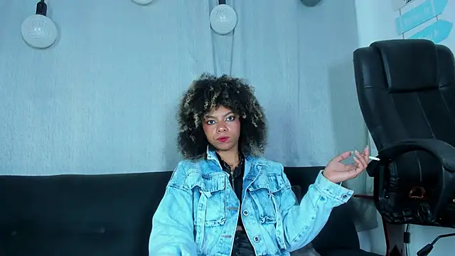 Snapshot of stacie__rouse chatting on 03-14-25, 03:48 stacie rouse online show from 03-14-25, 03:48