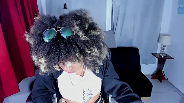 Snapshot of stacie__rouse chatting on 02-18-25, 09:54 stacie rouse online show from 02-18-25, 09:54