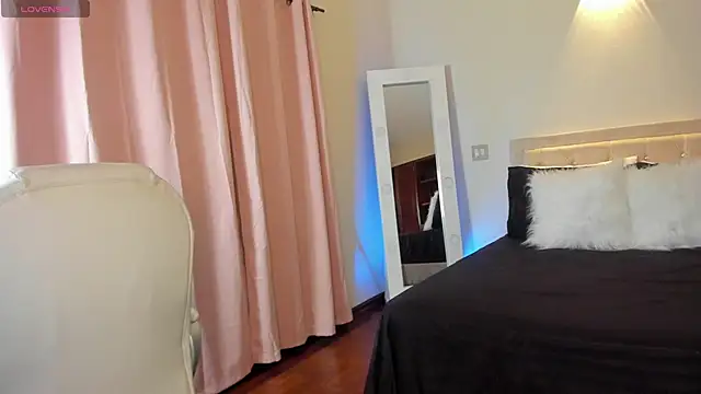 megan connor  online show from 03-28-26, 02:56