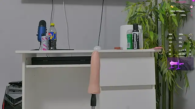 luckyalice  online show from 12-16-25, 08:02