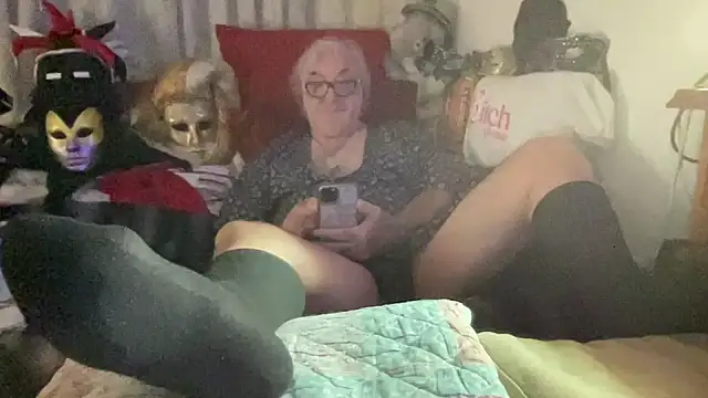 EroticVenetian online show from 12-03-25, 07:41