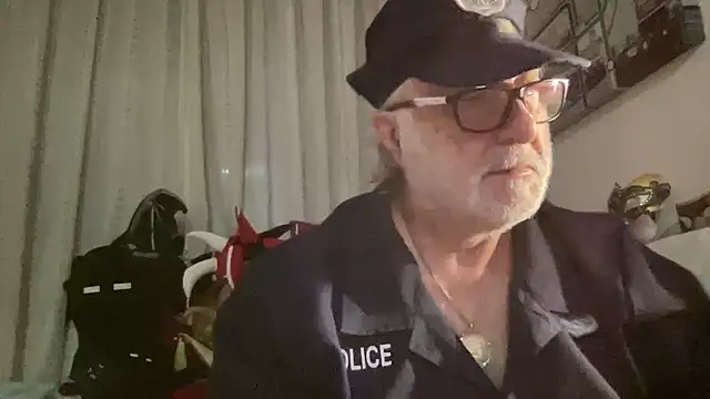 EroticVenetian online show from 11-18-25, 06:50