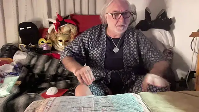 EroticVenetian online show from 11-29-25, 07:30