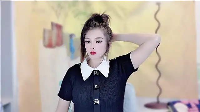 Snapshot of VIWVI chatting on 11-21-25, 04:44 VIWVI online show from 11-21-25, 04:44