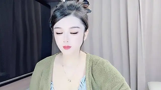 Snapshot of VIWVI chatting on 09-22-25, 03:12 VIWVI online show from 09-22-25, 03:12