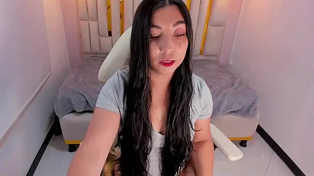 Karla hernandez  online show from 03-01-25, 11:06
