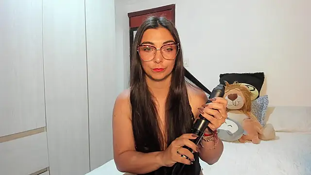 Snapshot of Karla_hernandez_ chatting on 05-26-26, 10:46 Karla hernandez online show from 05-26-26, 10:46