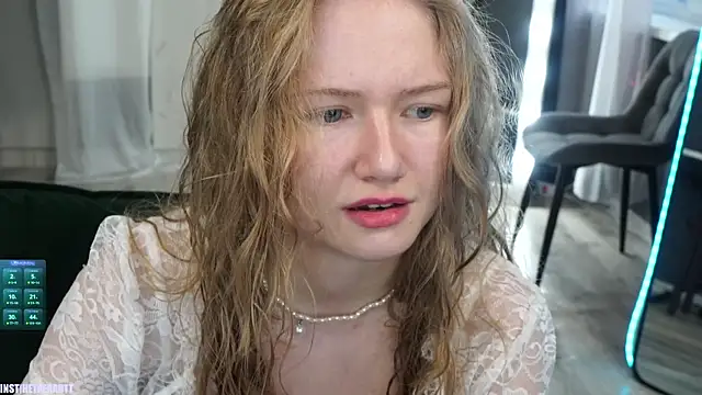 Alexandra Demore online show from 06-11-26, 07:33