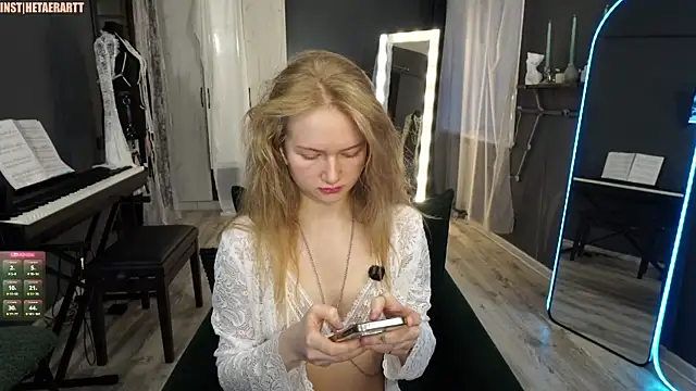 Alexandra Demore online show from 05-31-26, 07:36
