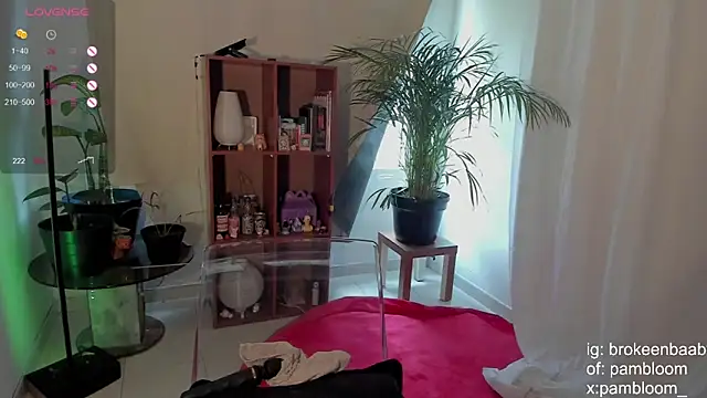 droolingdollfacee online show from 02-26-25, 07:42