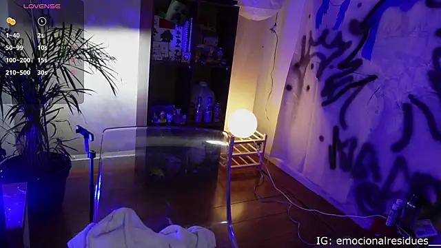 droolingdollfacee online show from 12-01-25, 08:32