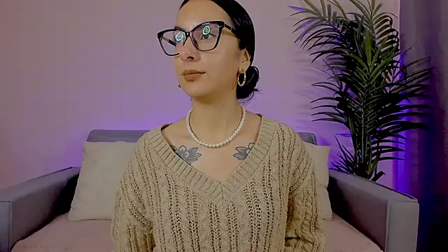 miadaniells hot online show from 04-30-26, 01:07