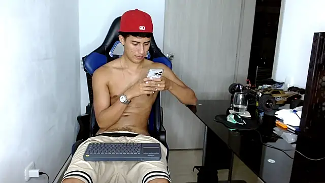 Snapshot of Juan_da01 chatting on 02-19-25, 06:44 Juan da01 online show from 02-19-25, 06:44