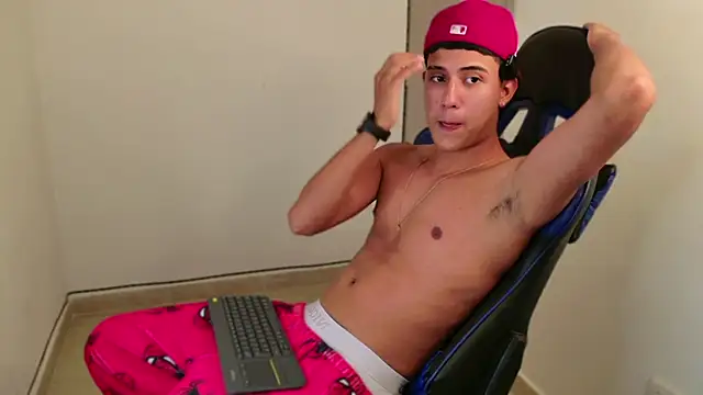Snapshot of Juan_da01 chatting on 10-23-25, 03:49 Juan da01 online show from 10-23-25, 03:49