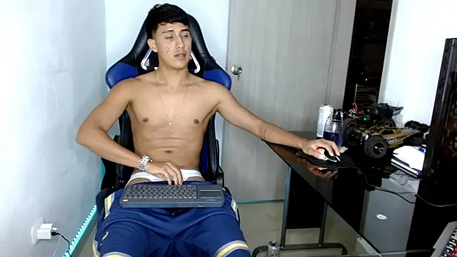 Snapshot of Juan_da01 chatting on 02-26-25, 01:25 Juan da01 online show from 02-26-25, 01:25