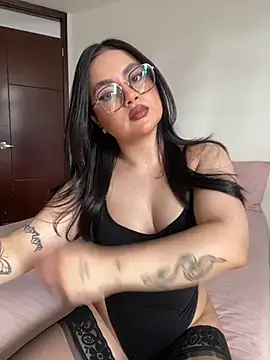 montmariana online show from 06-18-26, 07:19