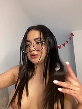 Snapshot of montmariana chatting on 02-18-25, 02:38 montmariana online show from 02-18-25, 02:38