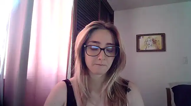 Snapshot of katy_pp chatting on 01-17-25, 04:04 katy pp online show from 01-17-25, 04:04