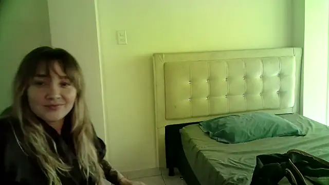 Snapshot of katy_pp chatting on 11-11-25, 05:41 katy pp online show from 11-11-25, 05:41