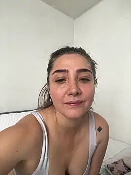 Snapshot of katy_pp chatting on 06-19-26, 08:47 katy pp online show from 06-19-26, 08:47