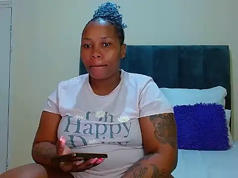 curvycloe1 online show from 11-02-25, 04:39