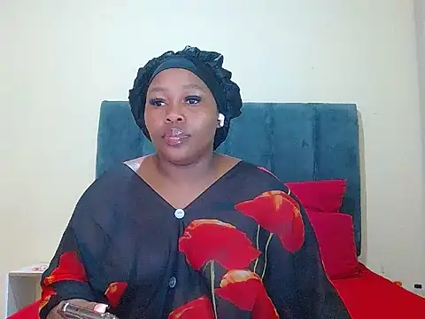 curvycloe1 online show from 06-02-26, 07:19