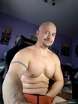 Sports-beast online show from 12-15-25, 08:31