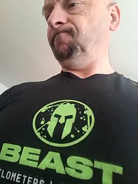 Sports-beast online show from 04-21-26, 07:04