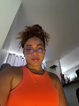 ashley Tompson1 online show from 04-21-26, 12:45