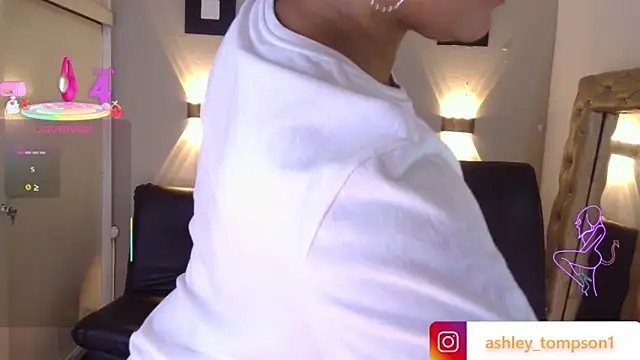 ashley Tompson1 online show from 03-17-25, 04:22