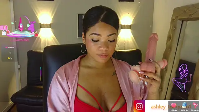 ashley Tompson1 online show from 03-21-25, 03:46