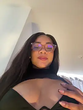 ashley Tompson1 online show from 04-30-26, 02:02