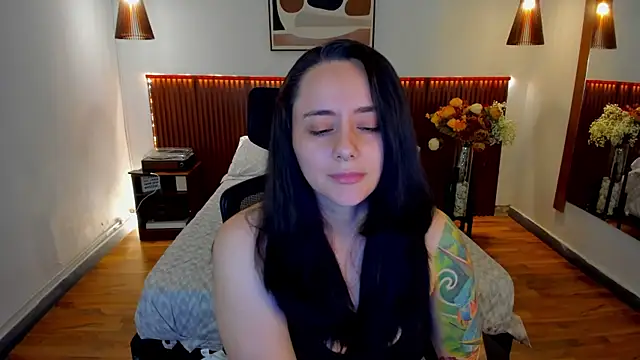 KatherineBond online show from 05-04-26, 09:17