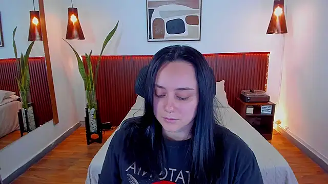 KatherineBond online show from 09-10-25, 07:46