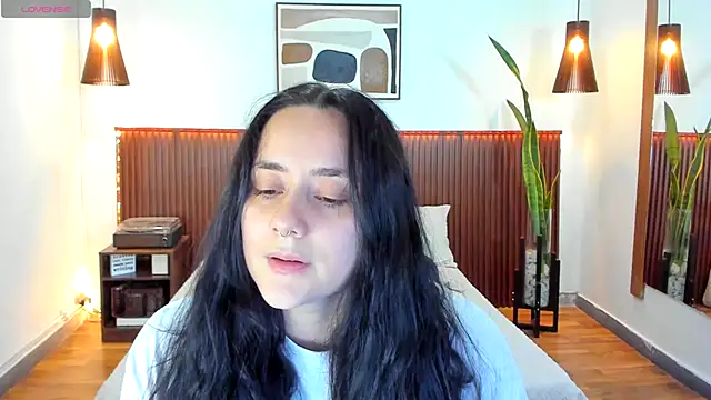 KatherineBond online show from 10-28-25, 07:35