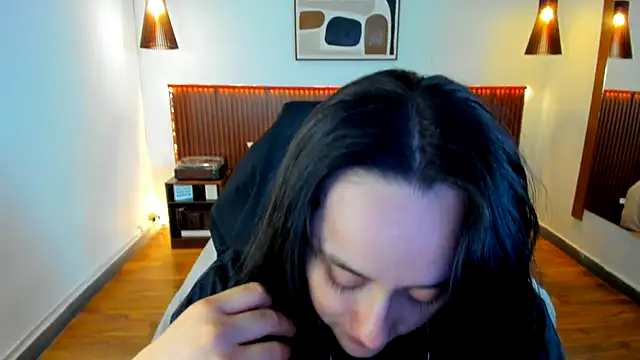 KatherineBond online show from 10-10-25, 07:15