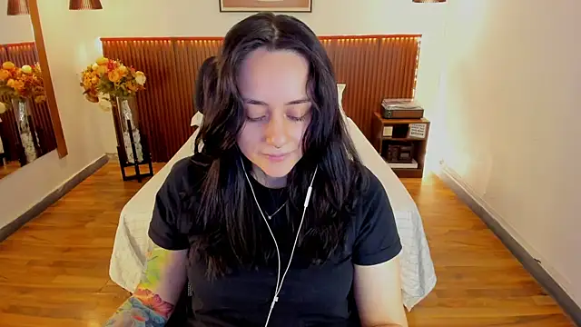 KatherineBond online show from 06-27-26, 04:35