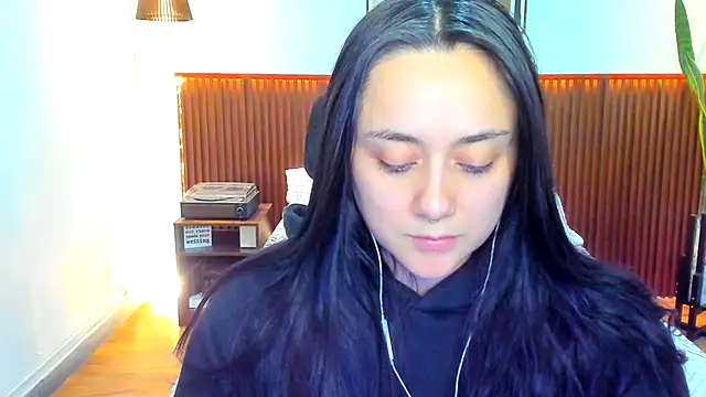 KatherineBond online show from 12-17-25, 07:41