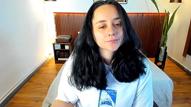 KatherineBond online show from 10-04-25, 07:26