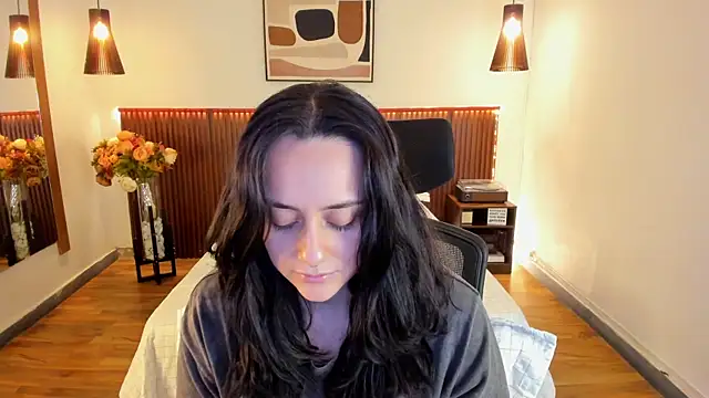 KatherineBond online show from 06-25-26, 06:13