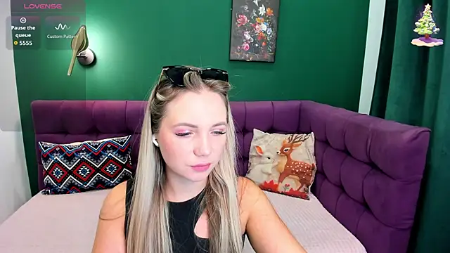 Snapshot of EvaMoran chatting on 07-12-26, 01:50 EvaMoran online show from 07-12-26, 01:50