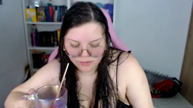 Gabiwaifu online show from 03-15-26, 08:16