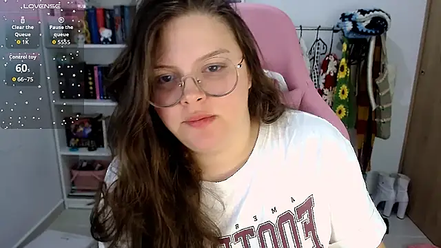 Snapshot of Gabiwaifu chatting on 10-05-25, 12:18 Gabiwaifu online show from 10-05-25, 12:18