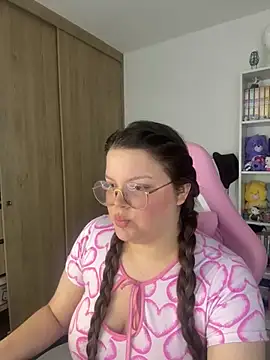 Gabiwaifu online show from 10-25-25, 10:32