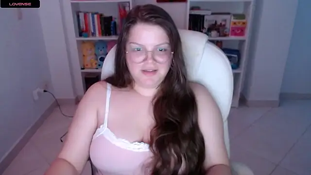 Snapshot of Gabiwaifu chatting on 02-09-25, 11:25 Gabiwaifu online show from 02-09-25, 11:25