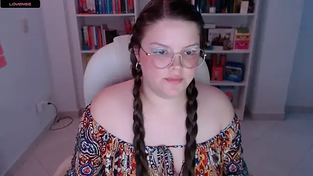 Snapshot of Gabiwaifu chatting on 02-02-25, 01:45 Gabiwaifu online show from 02-02-25, 01:45