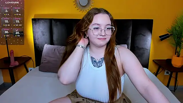 Emma adorablle online show from 02-02-25, 04:26