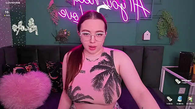 Emma adorablle online show from 12-23-24, 01:51