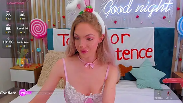 Emilly Hart online show from 10-28-25, 02:45